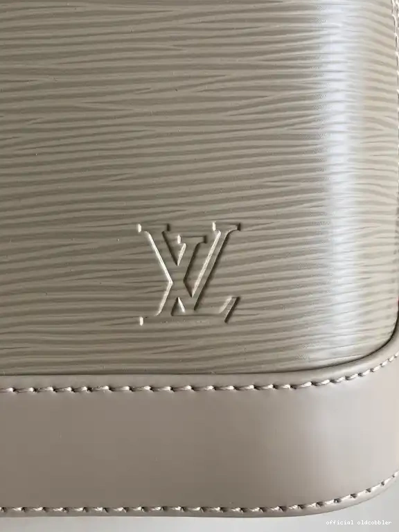 Official oldcobbler VUITTON BB ALMA LOUIS 0518